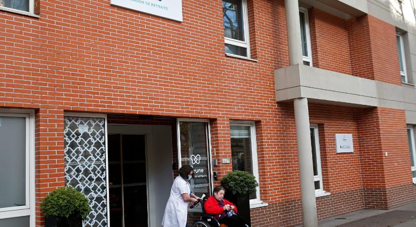 Börtönné alakítanák az idősotthonokat Franciaországban