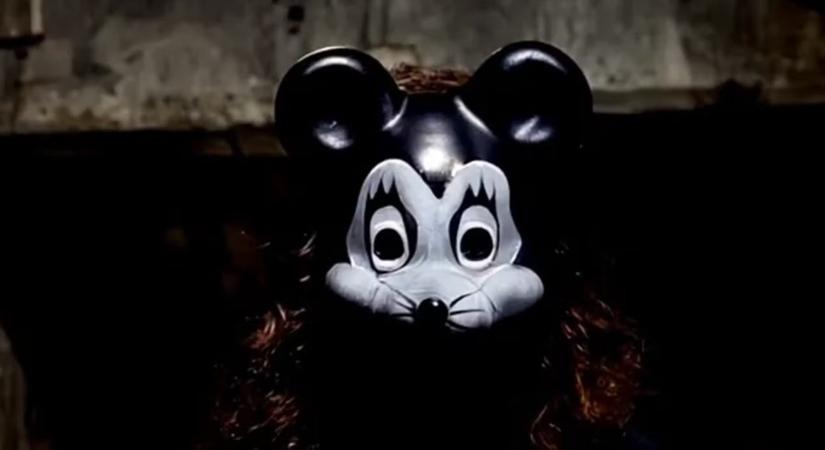 Nem tudnak leállni – Mickey egér szerelme is ádáz sorozatgyilkosnak áll
