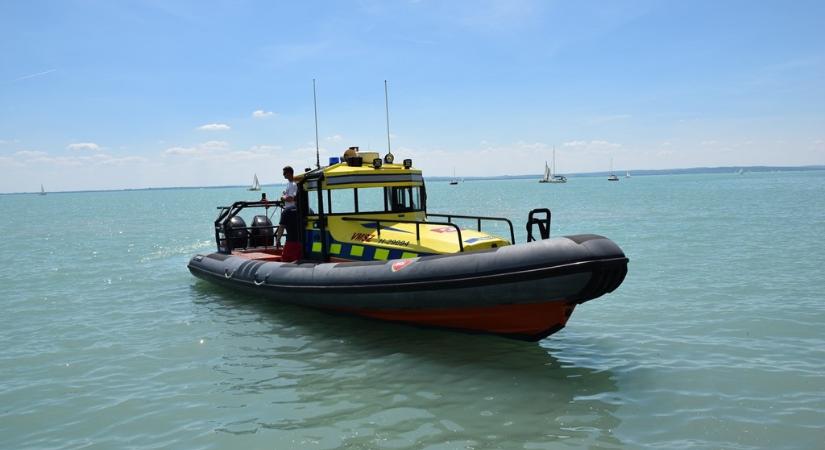 Vízimentők elnöke: egy gombnyomással lehet segítséget hívni a Balatonnál