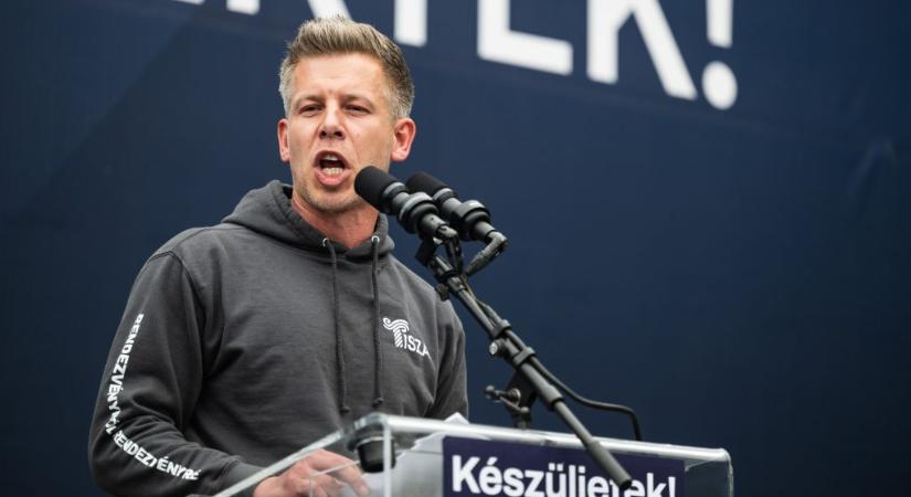 Magyar Péter szerint olyan cikk fog megjelenni a független sajtóban, amely megpróbálja „összefideszezni” a Tiszát