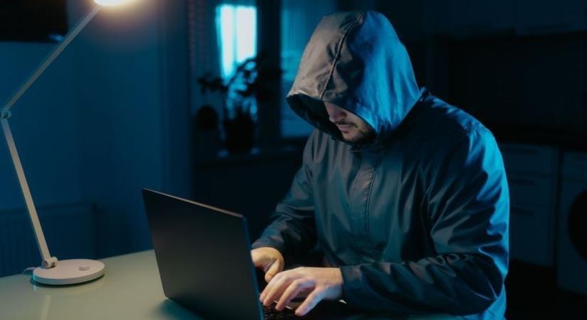 Egy nőnek szánt üzenetbe rejtették a titkos információt, ez látszott belőle