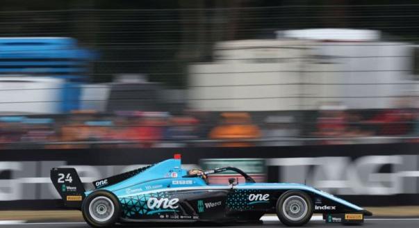 Molnár Martin Formula–1-es hétvégén bizonyított Silverstone-ban