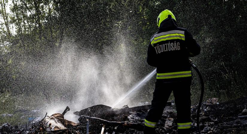 Lángba borultak a földek: több vármegyében is pusztított a tűz vasárnap