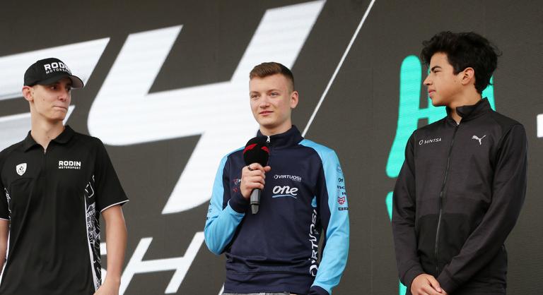 Életében először állt rajthoz Formula–1-es versenyhétvégén Molnár Martin