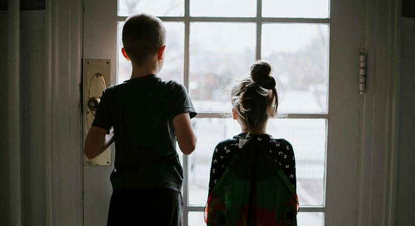 Az üveggyerekek átlátszóak és nem törhetetlenek – Hogyan segíthetünk nekik?