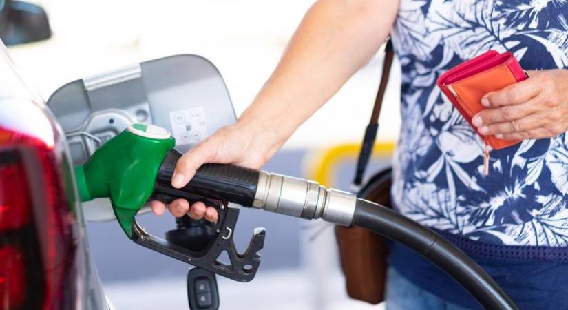 Így változik a gázolaj ára kedden: a benzinről is megszólaltak a szakértők