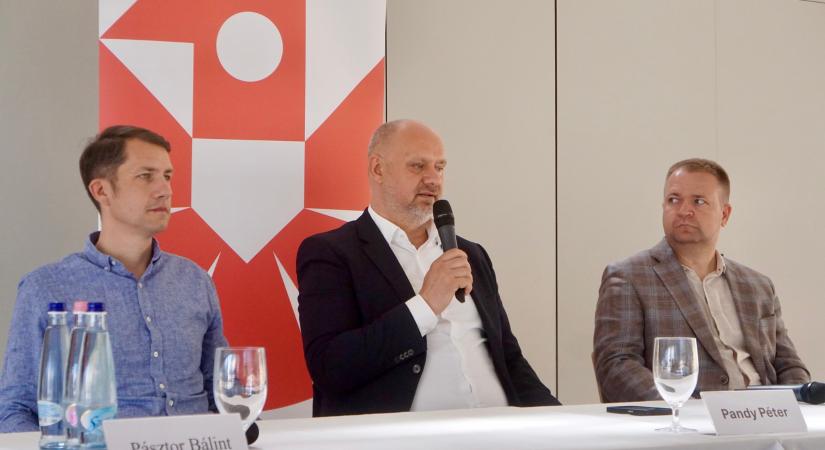 Külhoni körkép a Rákóczi Szabadegyetemen
