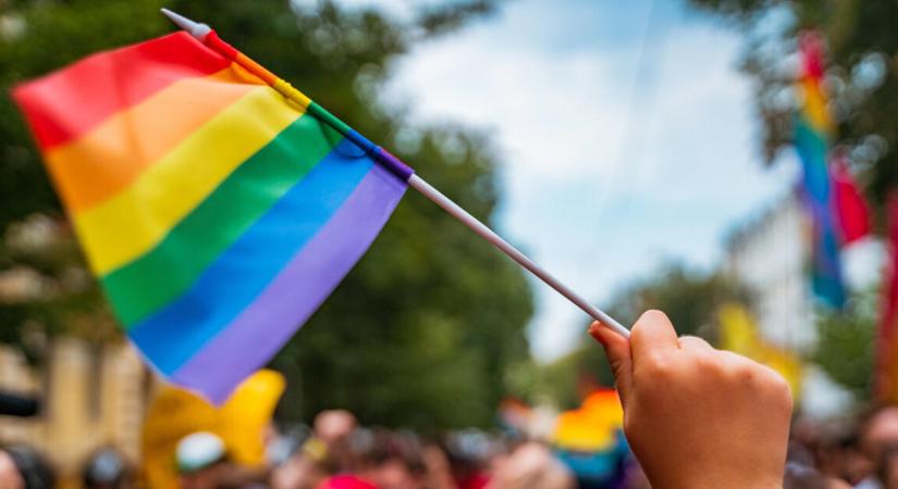 Hadházy Ákos szerint személyenként 80 ezer forintos büntetésre számíthatnak a Pride résztvevői
