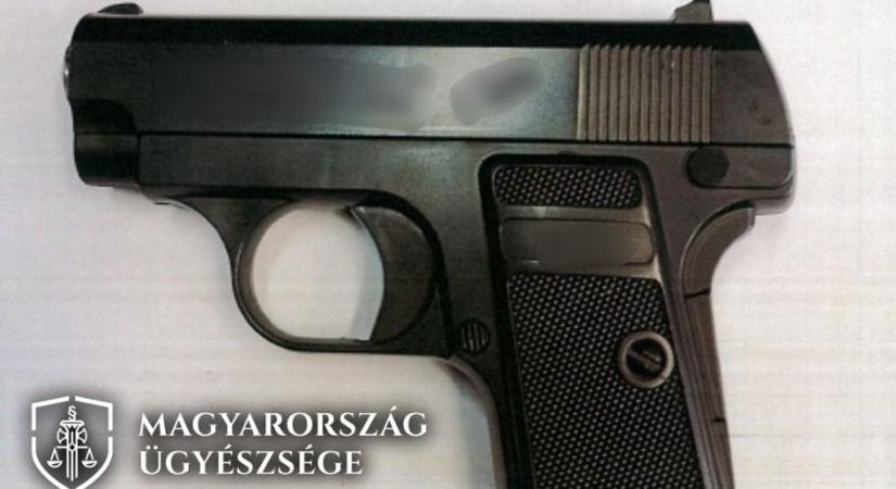 Riadalmat keltett a debreceni iskolában, amikor az egyik diák rálőtt a másikra