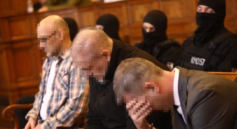 Gyilkossági ügyről nyilatkozott a börtönben Curtis testvére