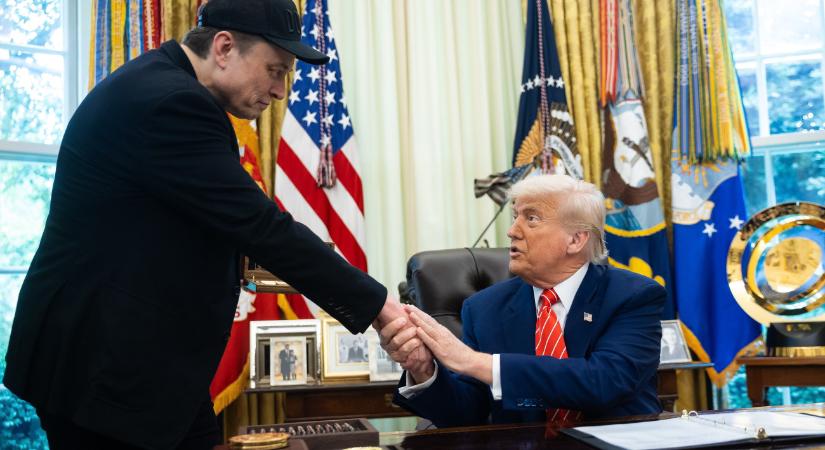 Donald Trump szerint nevetségesek Elon Musk pártalapítási ambíciói