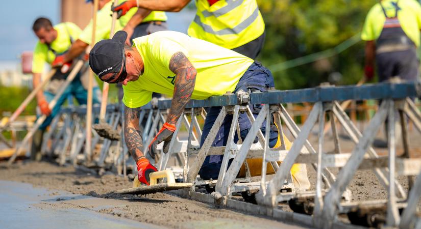 Amikor a betonozás a forróságban sem állhat le - íme a megoldás