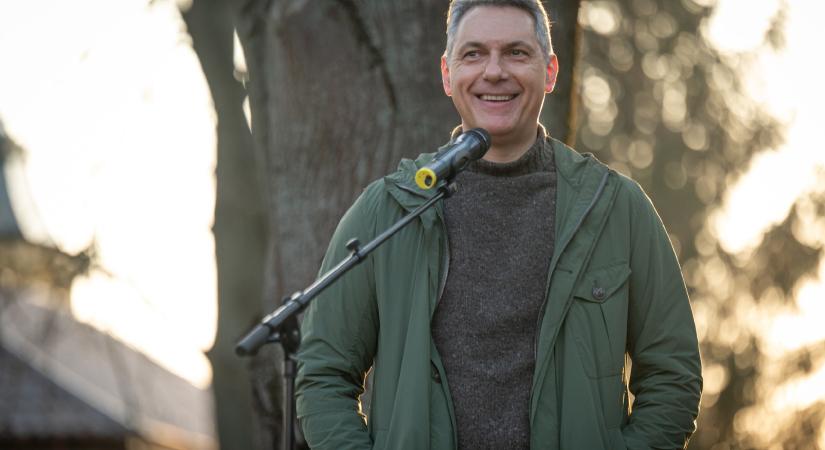 Lombkoronasétány ide vagy oda, Lázár Jánosék nem hagyták parlagon Tasó Lászlót
