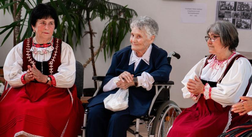 70 éve szolgálja a közösséget a legendás óvónéni (képgaléria)