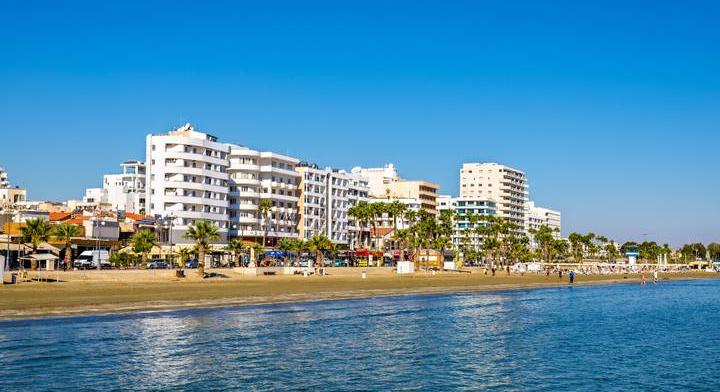 Háború miatt figyelmeztetik a turistákat a magyarok kedvenc üdülőhelyén: veszélyben lehetnek