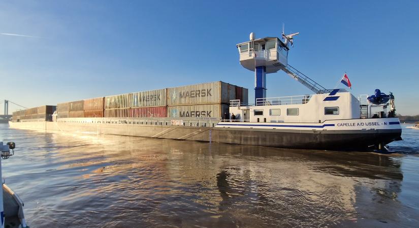 Több köze van a teherautókhoz ennek a hajónak, mint gondolnád