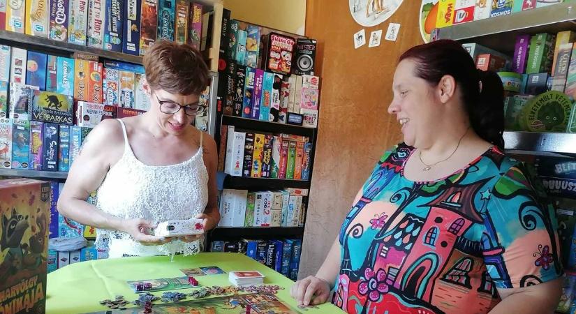Egy okos húzás Komáromból – társasozásból életforma