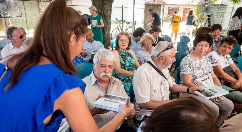 Bemutatták a Rongyos Gárda történetéről szóló tanulmánykötetet