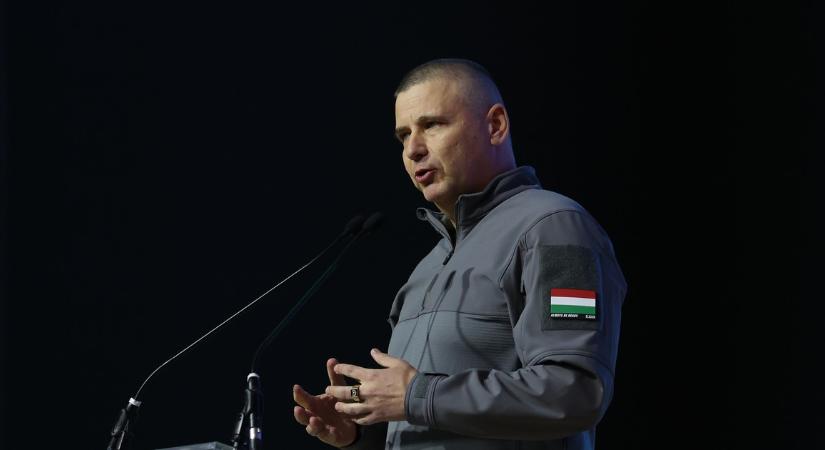 Kehi-jelentés készült arról, hogy Ruszin-Szendi Romulusz 18 milliós magaságyást, 4 milliós biliárdasztalt rendelt a szolgálati luxusvillájába
