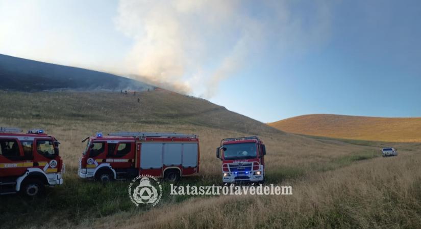 Balesetek és szabadtéri tüzek a hőségben a hétvégén