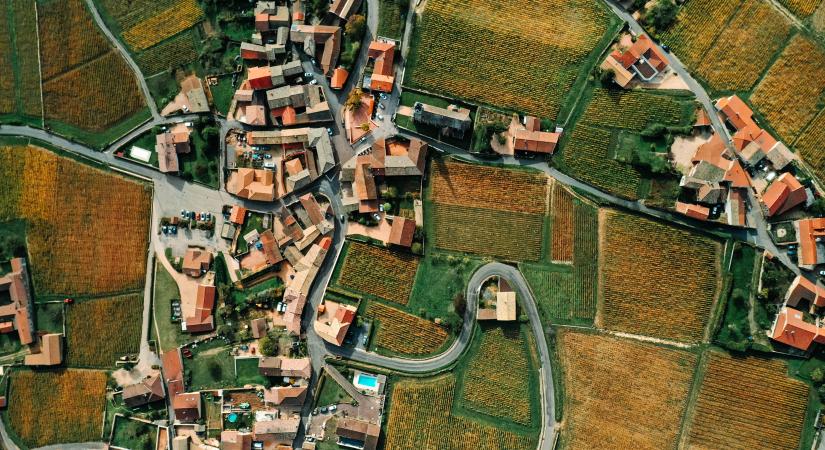 Ebben a francia faluban most nagyjából 400 forintért házat lehet venni