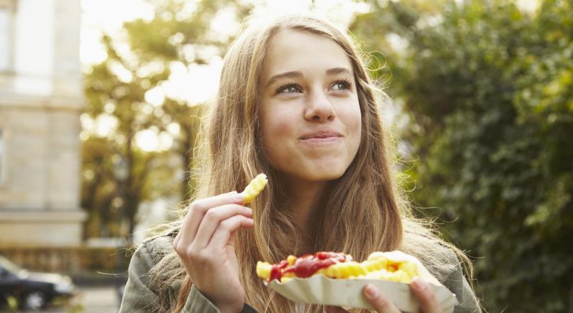 Előbb kezdenek menstruálni a lányok, ha így táplálkoznak – meglepő felfedezés