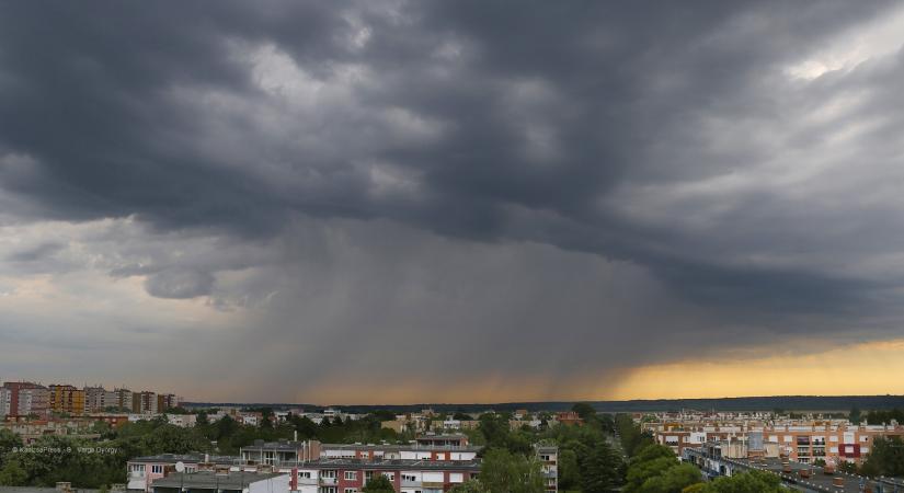 Három nap alatt 10 Celsius-fokkal eshet vissza a hőmérséklet