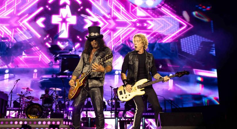 A Guns N’ Roses totális rockőrülettel zúzza szét Budapestet