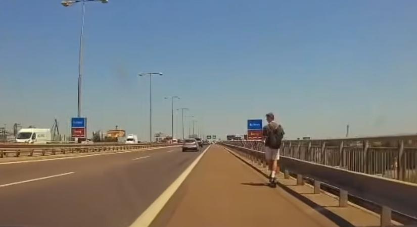 VIDEÓ: Rollerest és kerekesszékes férfit állítottak meg az autópályán
