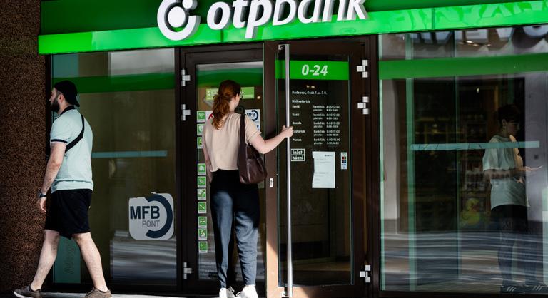 Rekordpozícióban az OTP, már az orosz óriásokat is szorongatja