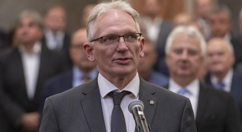 Juhász Imre volt alkotmánybírót jelölték az alapvető jogok biztosának