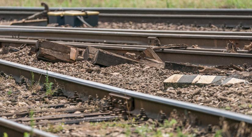 A MÁV vasúti katasztrófa sújtotta területté nyilvánította Budapestet és a Balaton térségét