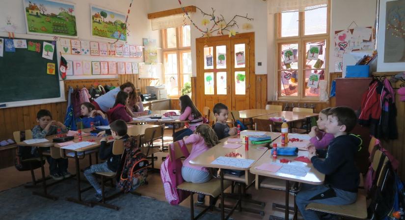 Megvédték a magyar iskolákat – Az RMDSZ szerint ismét bizonyított a kormányzati jelenlét
