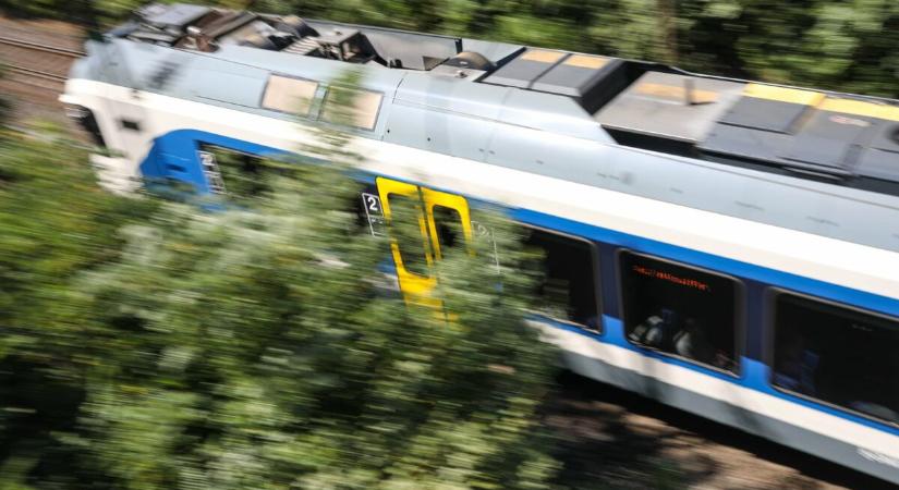 Vasútikatasztrófa-sújtotta területté nyilvánította a MÁV a főváros és a Balaton térségét