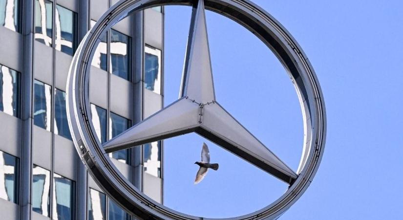 Jócskán visszaesett a Mercedesek értékesítése