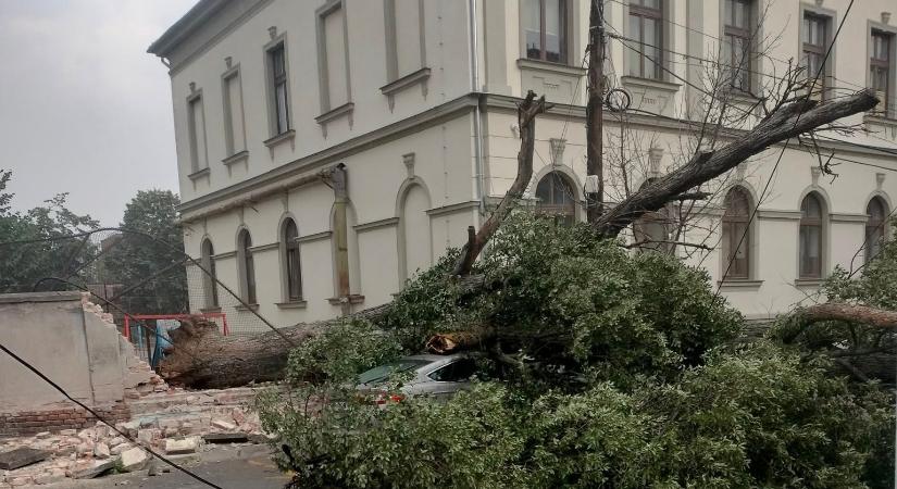 Tombolt a vihar Bihar megyében