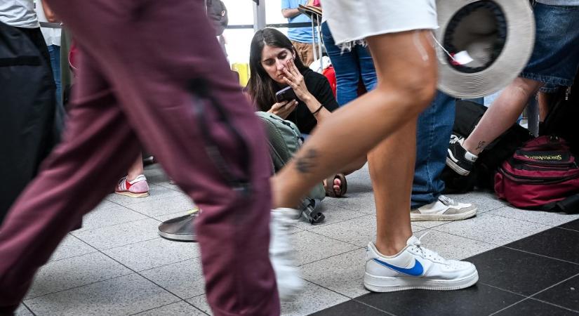 Lezárt terminál, törölt járatok, várakozó tömegek – képek a vihar sújtotta ferihegyi repülőtérről
