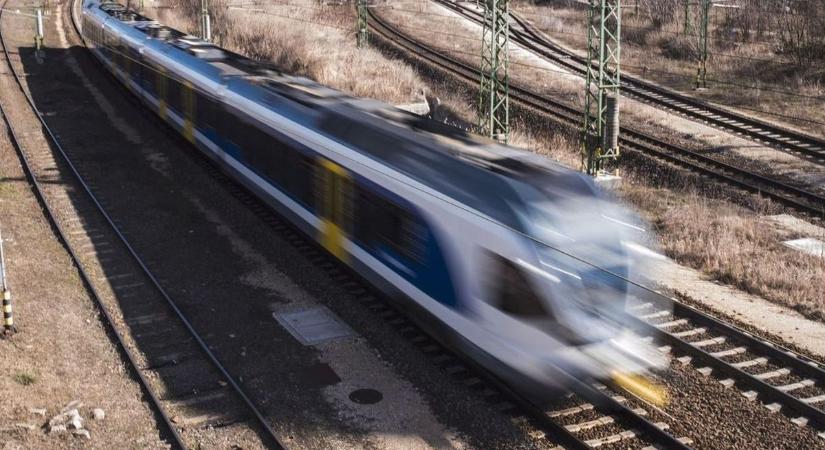 Elárulta a MÁV mekkora kárt okozott a vihar a Fehérvár-Tapolca vasútvonalon