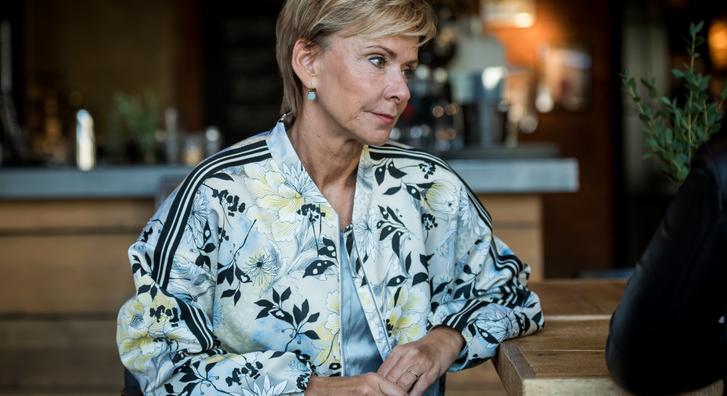Jakupcsek Gabriella egy üveg bor mellett nosztalgiázott a rádiós korszakáról