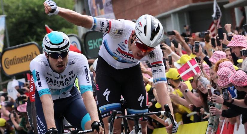 Tour de France 2025 - Óriási bukások, súlyos sérülések a verseny harmadik szakaszán - videón a bukások!