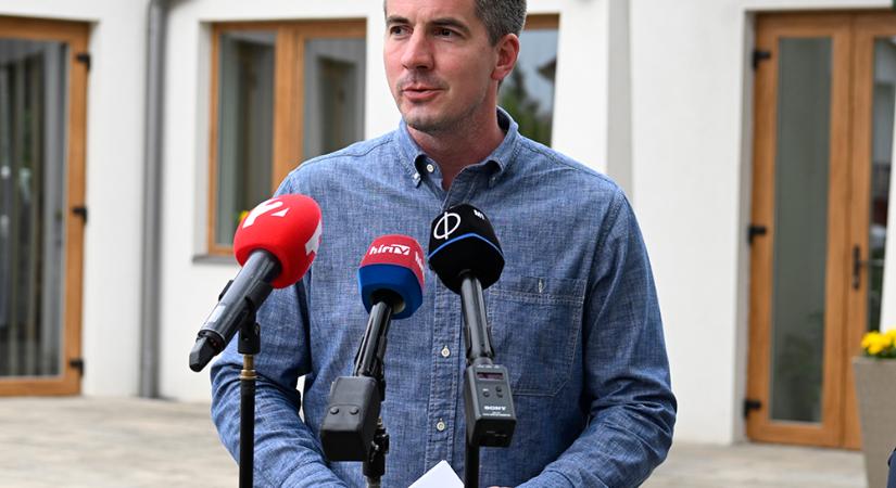 Ennyi volt: Kocsis Máté egy fotóval tette helyre Magyar Pétert