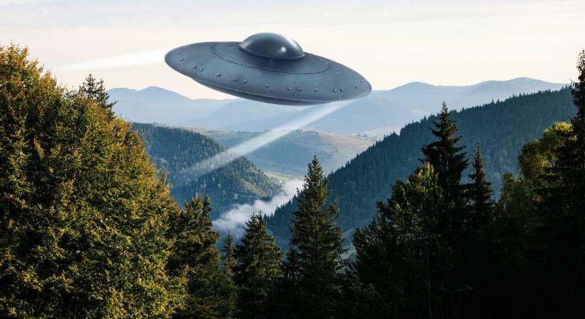 „Ezüstszínű, korong alakú” – UFO-val találta szembe magát egy repülőgép pilótája