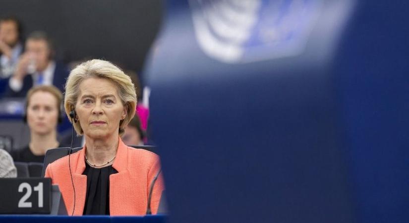 Ez is elérkezett: végre nyilvánosan színt vallott Ursula von der Leyen, rögtön szörnyen felháborodott – Manfred Weber azonnal megvédte