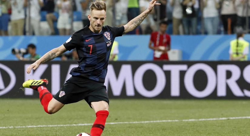 Szögre akasztotta a stoplis cipőt Ivan Rakitic