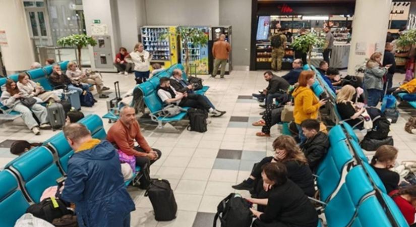 Oroszországban második napja törlik a repülőjáratokat