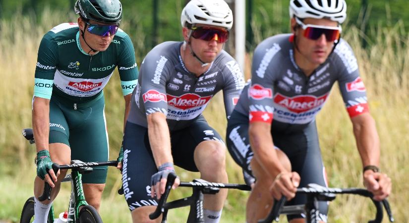 Félelmetes bukás után fel kellett adnia a Tour de France-t az egyik legnagyobb sztárnak