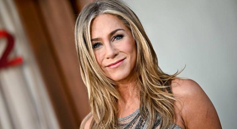Jennifer Anistont ezzel a szívtipró pasival kapták le: újra rátalálhatott a szerelem a színésznőre