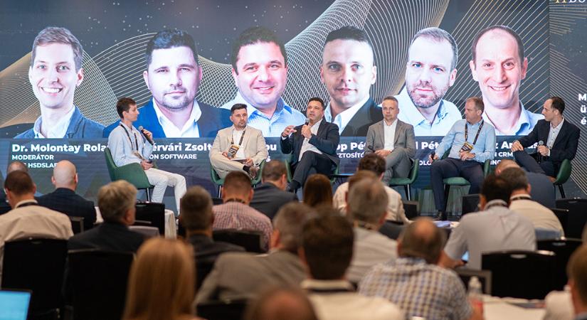 ITEXEC 2025 – MI-ből üzleti érték (Panelbeszélgetés)
