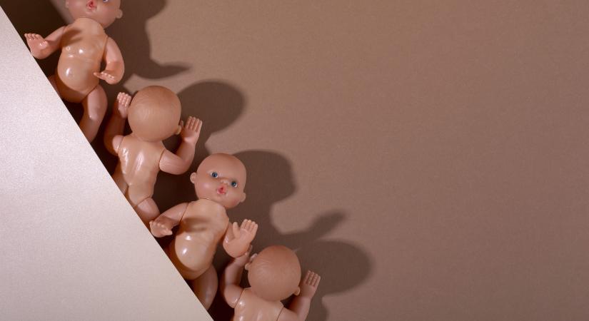 Gyermekpornográfia: csaknem 150 felvétel a mezőkövesdinél