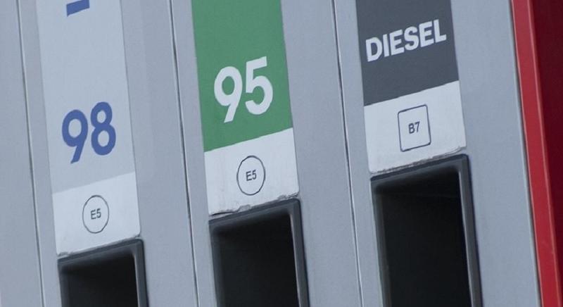 Kereken 1 százalékot vertek a júniusi magyar üzemanyagárak a szomszédos országok átlagáraira
